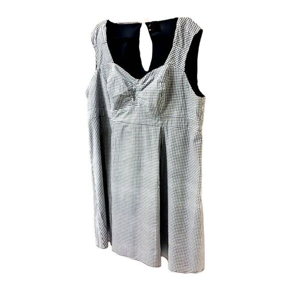 TORRID RETRO CHIC Plus Size  Special Edition Rare Gingham Mini Dress. SIZE 4X - Picture 3 of 10